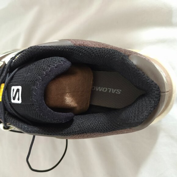 Salomon Brown Professional Sports Shoes - Picture 6 of 9